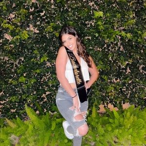 Meet your Posher, Daniella